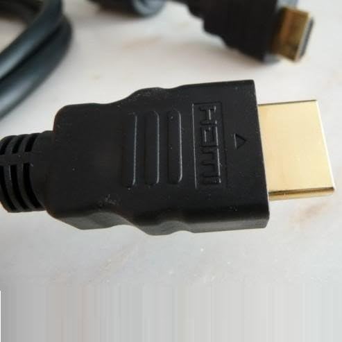 Висок клас 6 фута високоскоростен HDMI кабел за вашата телевизионна система /плейър с висока разделителна способност