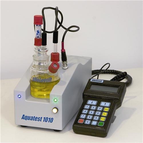 Фотоелектричния анализатор на влага 0091015 Aquatest 1010 KF